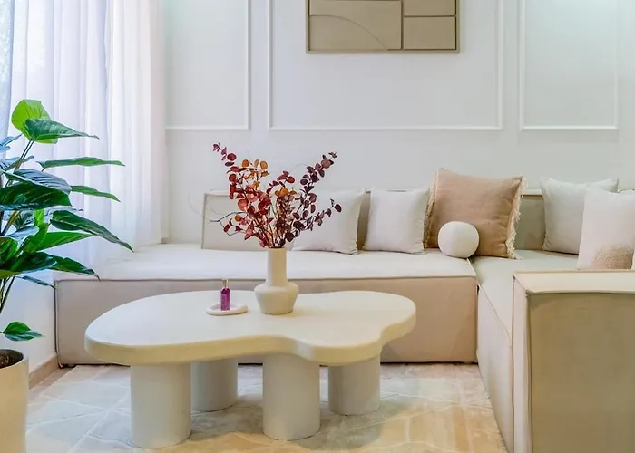 Downtown Gueliz Modern 1Br Ac, Fast Wifi , Parking